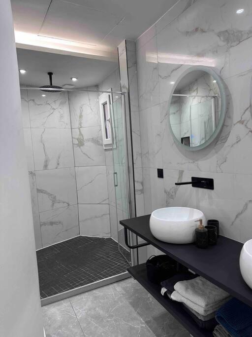 Brand New Flat By The Beach, In Old Town
